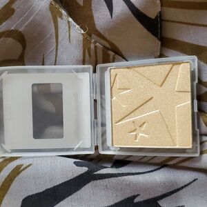 Mary Kay Mineral Shimmer Powder
